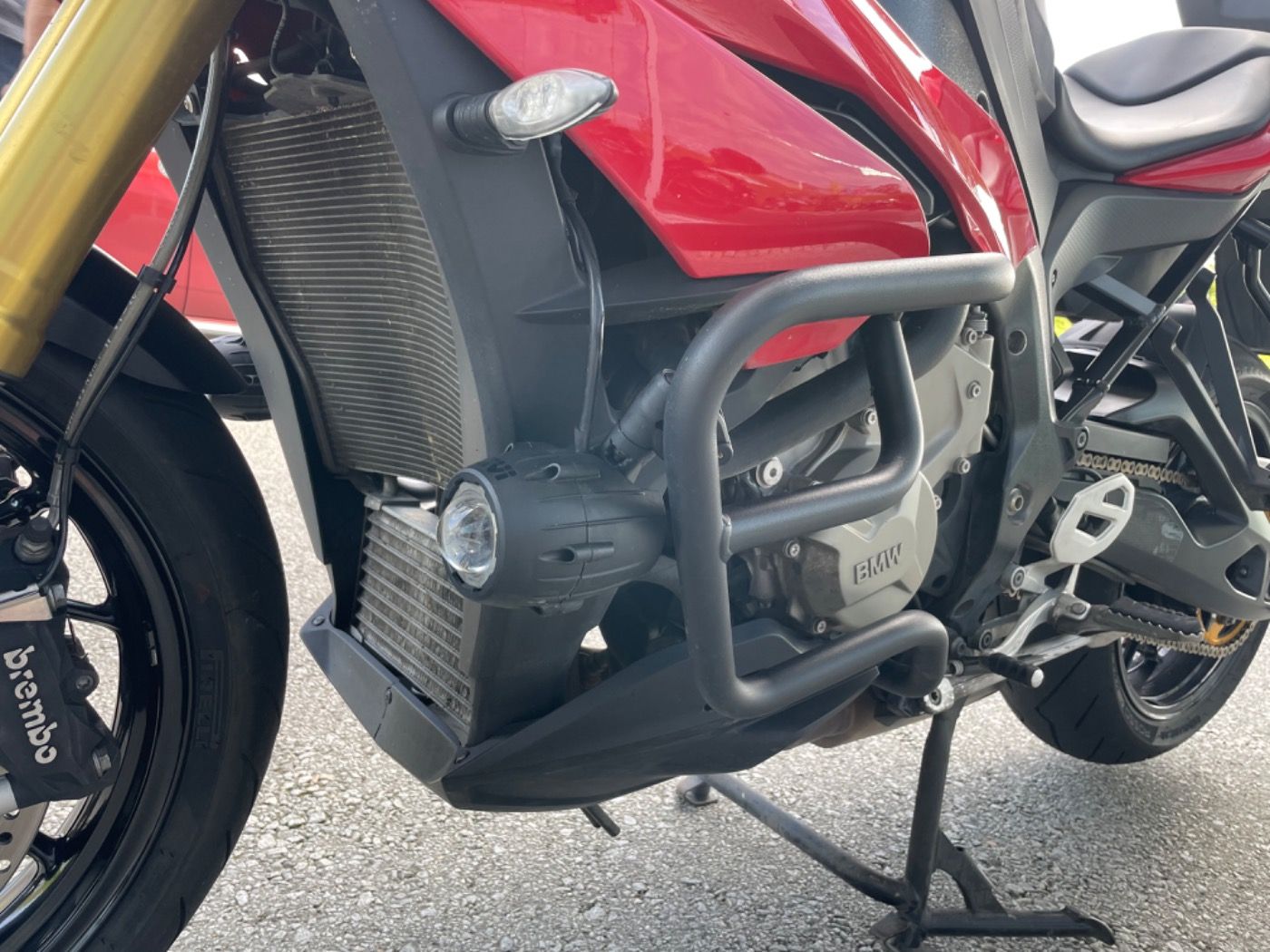 Fahrzeugabbildung BMW S 1000 XR mit Tieferlegung aus 1. Hand