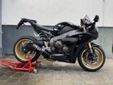 Honda SC59 CBR 1000RR Fireblade - HONDA 2010 CBR1000RR