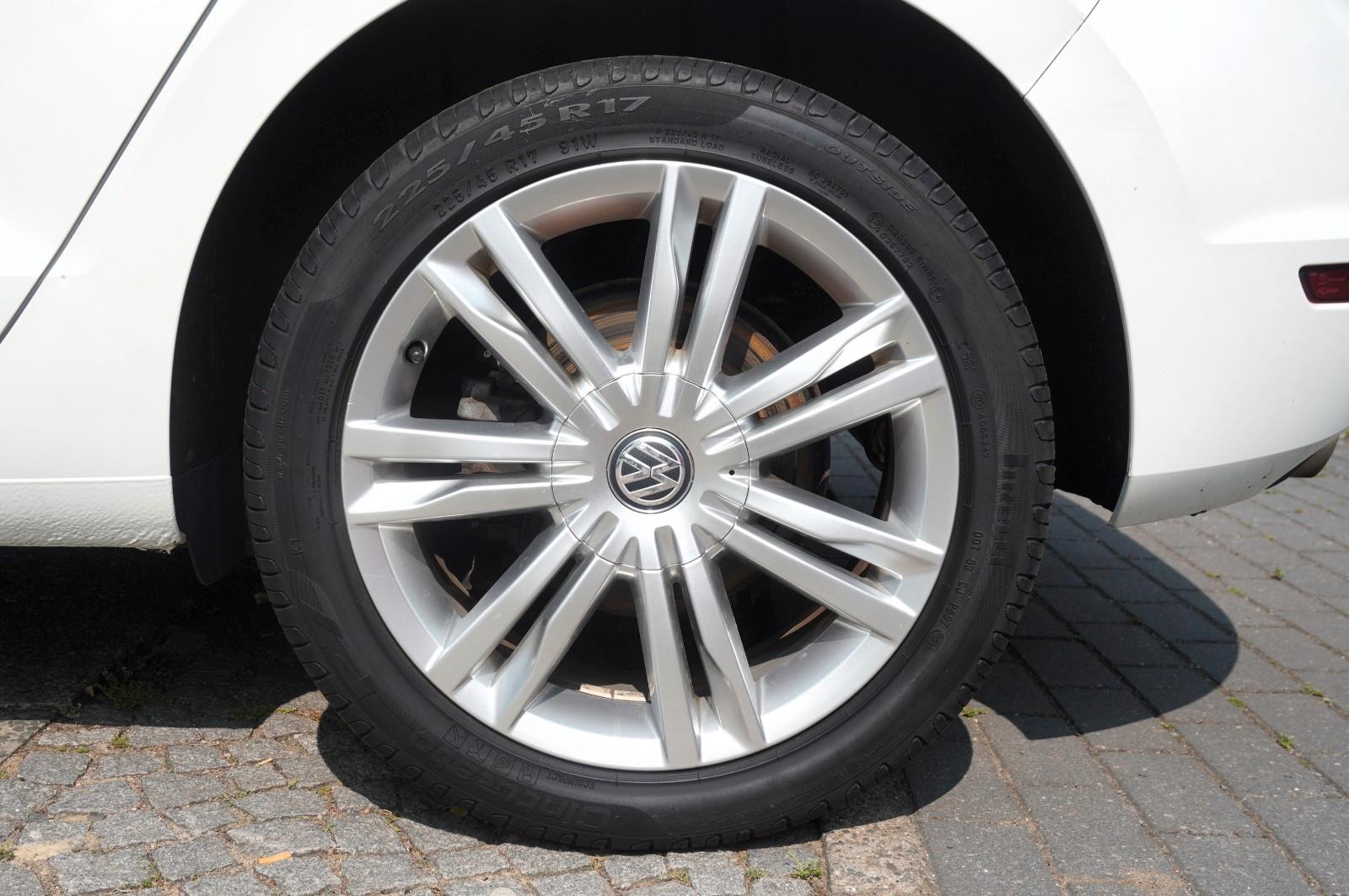 Car Image 33