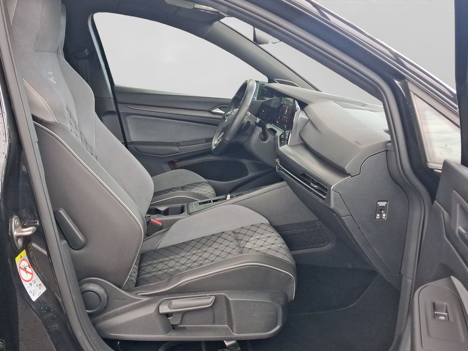 Volkswagen Golf 2.0 TSI DSG R-LINE IQ.LIGHT STDHZ H&K LM18 foto 4
