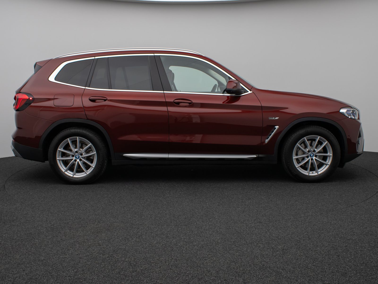 Fahrzeugabbildung BMW X3 xD30e Laser 360° HUD DAB HiFi Komfort Sport