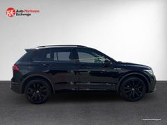 VW Tiguan 2.0 TDI R-Line 4M Matrix Sthzg Black 20'' VW Tiguan 2.0 TDI R-Line 4M Matrix Sthzg Black 20''