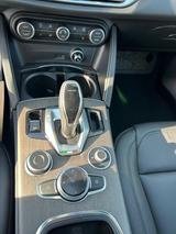 Alfa Romeo Stelvio Ti Diesel 2.2 Allrad Panoramaglasdach - Alfa Romeo Stelvio in Stuttgart