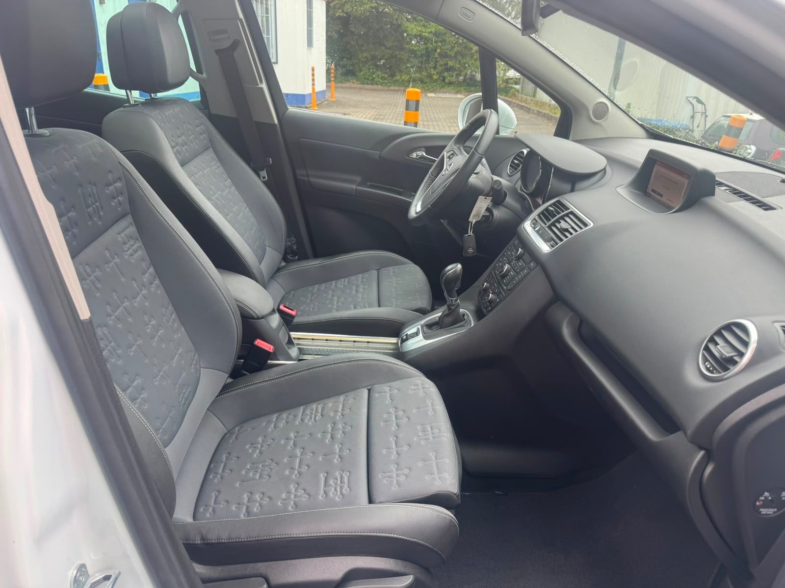 Fahrzeugabbildung Opel Meriva B Innovation Panorama+Klima