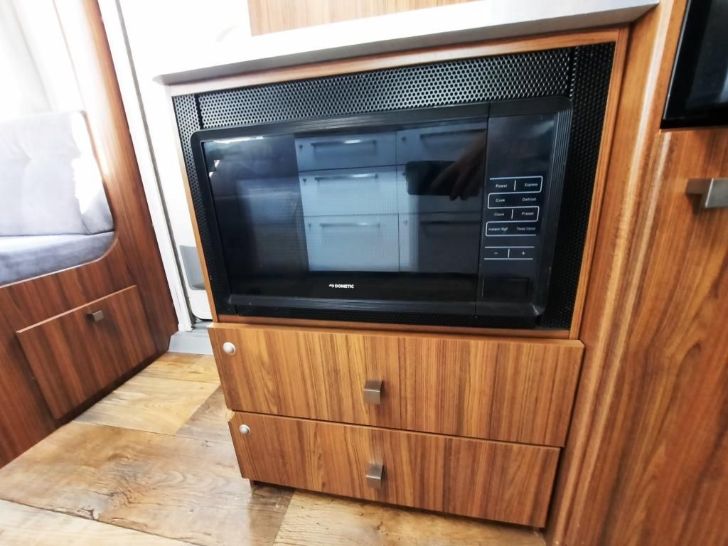 Fahrzeugabbildung Polar 730 QA Selected/Ganzjahreswohnwagen!