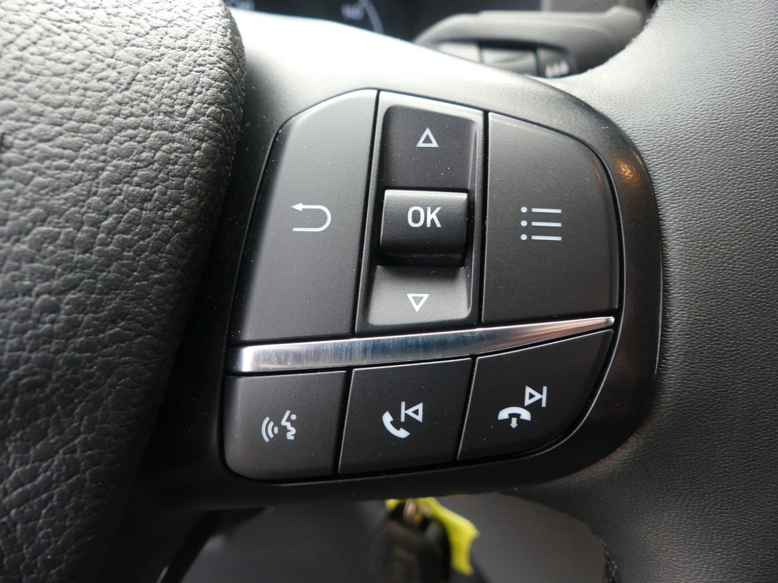 Fahrzeugabbildung Ford Transit Custom Kasten 320 L1 Trend*BLIS*Kamera