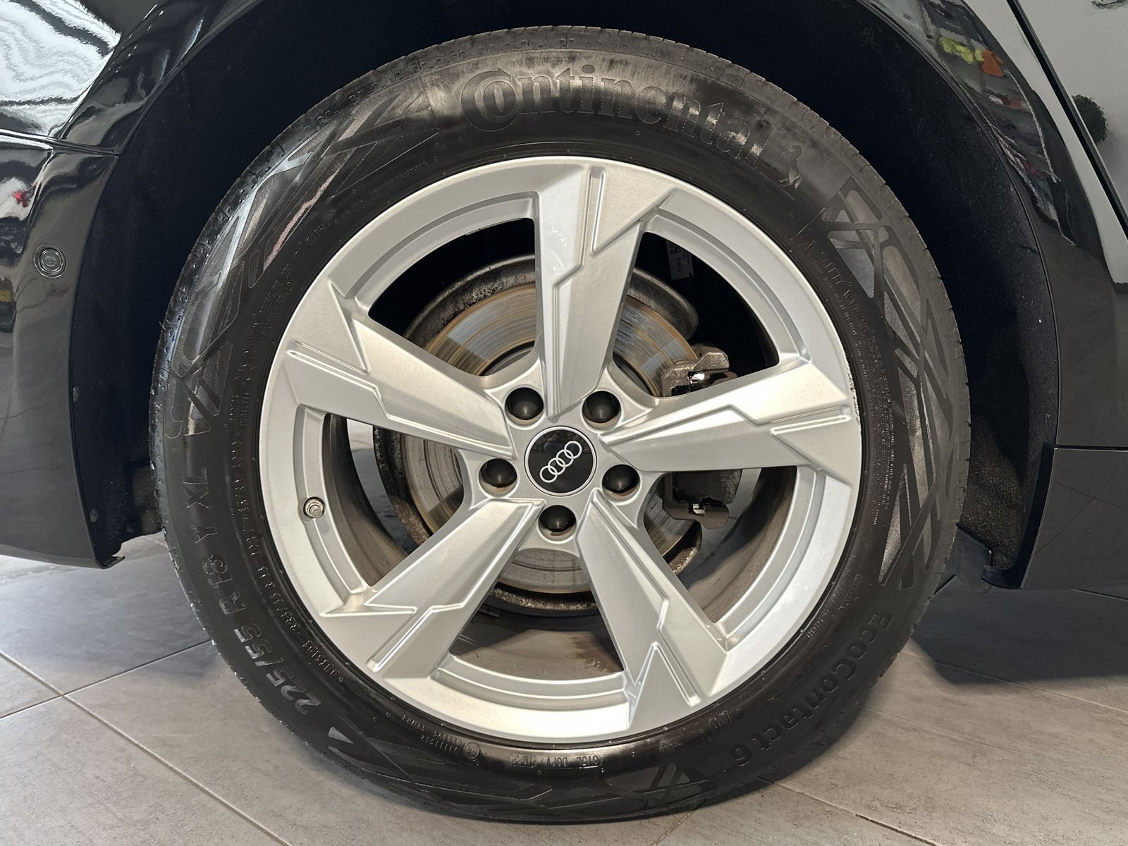 Fahrzeugabbildung Audi A6 Avant 40 TDI S-Tronic Sport NAV+LED+AHK+ACC