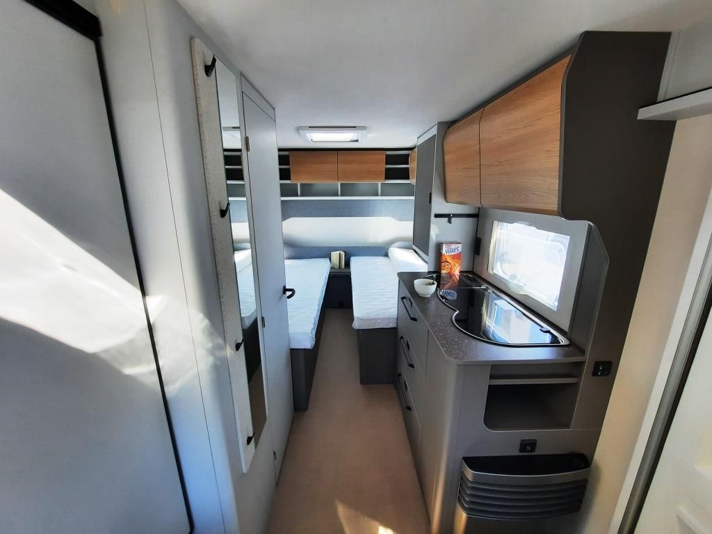 Fahrzeugabbildung Bürstner B66 490 TL Verfüg./Sparen Sie 3.630,- €
