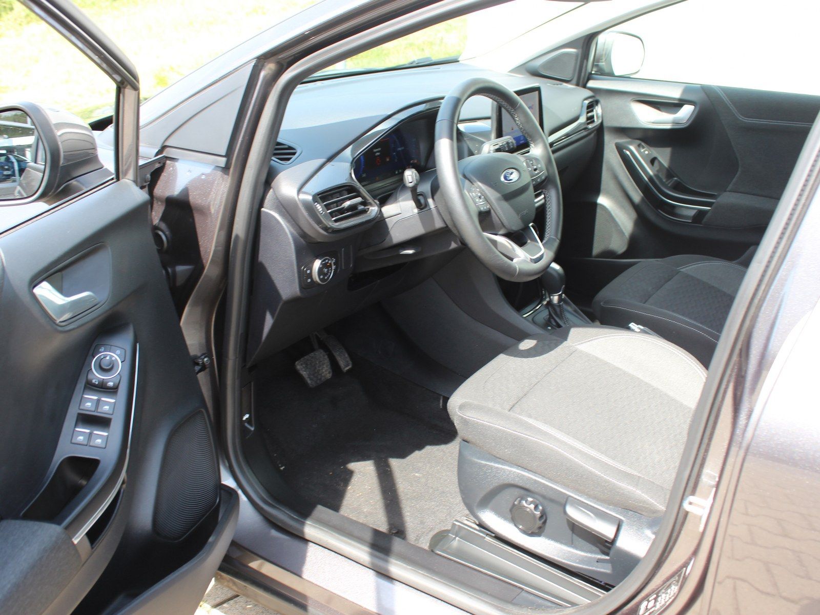 Fahrzeugabbildung Ford Puma Titanium 1,0 EcoBoost Mild Hybrid
