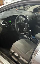 Ford escort Baujahr 2006 ,1,6 Benzin  hat ... - Ford Escort: Kombi