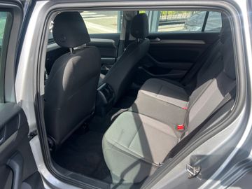 Volkswagen Passat Variant - 5