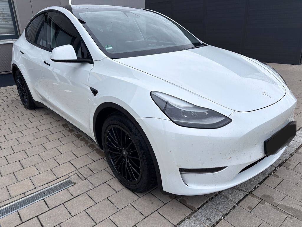 Image of Tesla Model Y