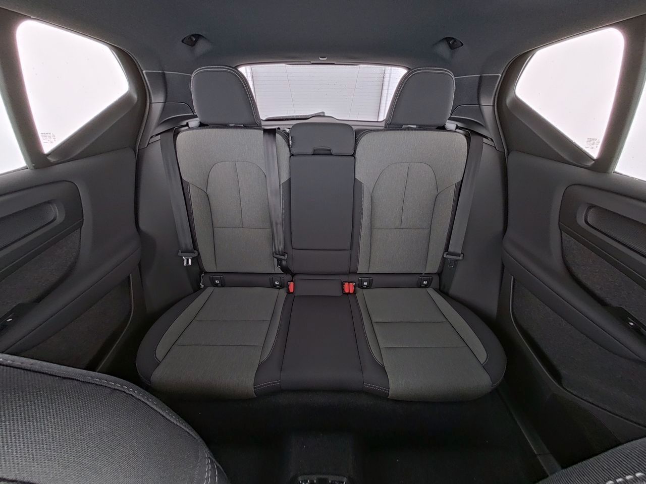 Fahrzeugabbildung Volvo XC 40 B3 Plus Black Edition | 360° | Panor.