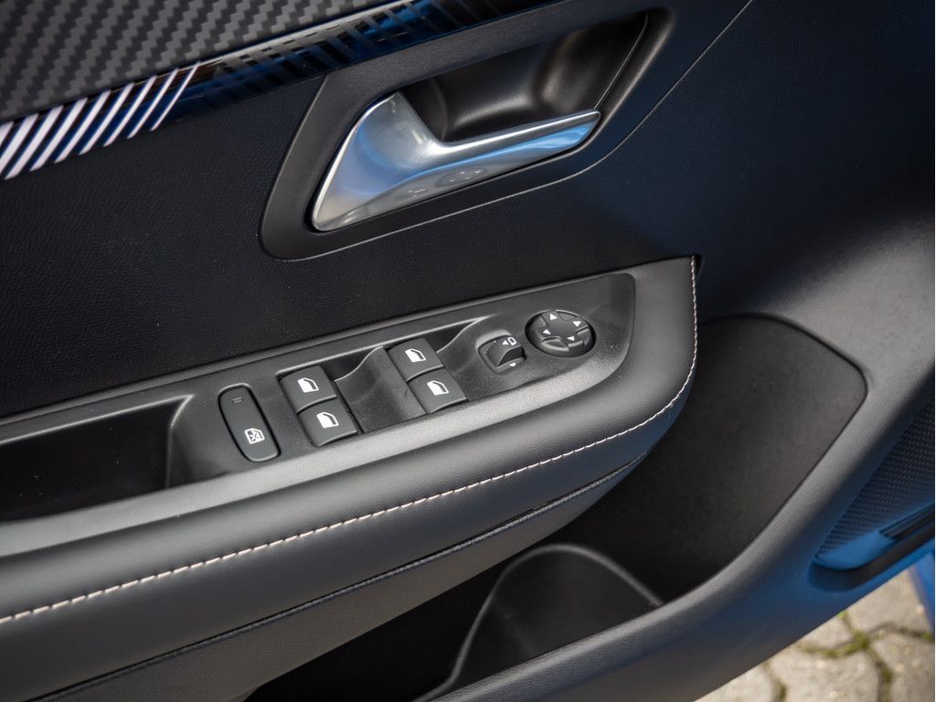 Peugeot 208 - Bild 21