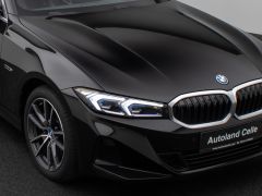Foto Nummer 18: BMW 330e