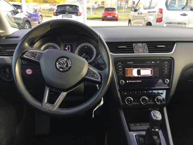 Octavia 1.4 TSI Style KLIMA PDC SITZHEIZUNG