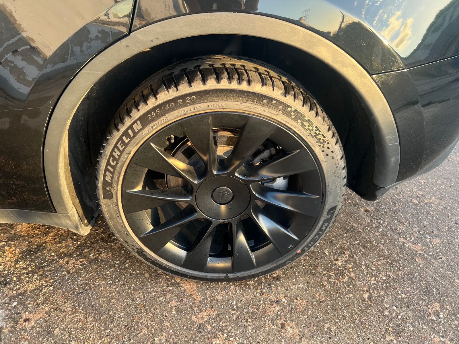 Tesla Model Y Long Range Allrad Leder Kamera 360, 21 foto 23