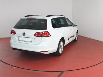 Volkswagen Golf - 2