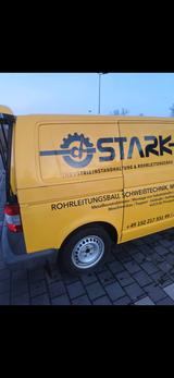 Volkswagen T5 Transporter - Volkswagen T5: Firmenfahrzeug