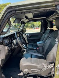 Jeep Wrangler - 6