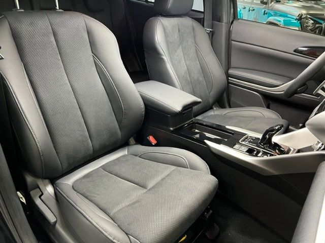 Fahrzeugabbildung Mitsubishi Eclipse Cross Plus Select Paket