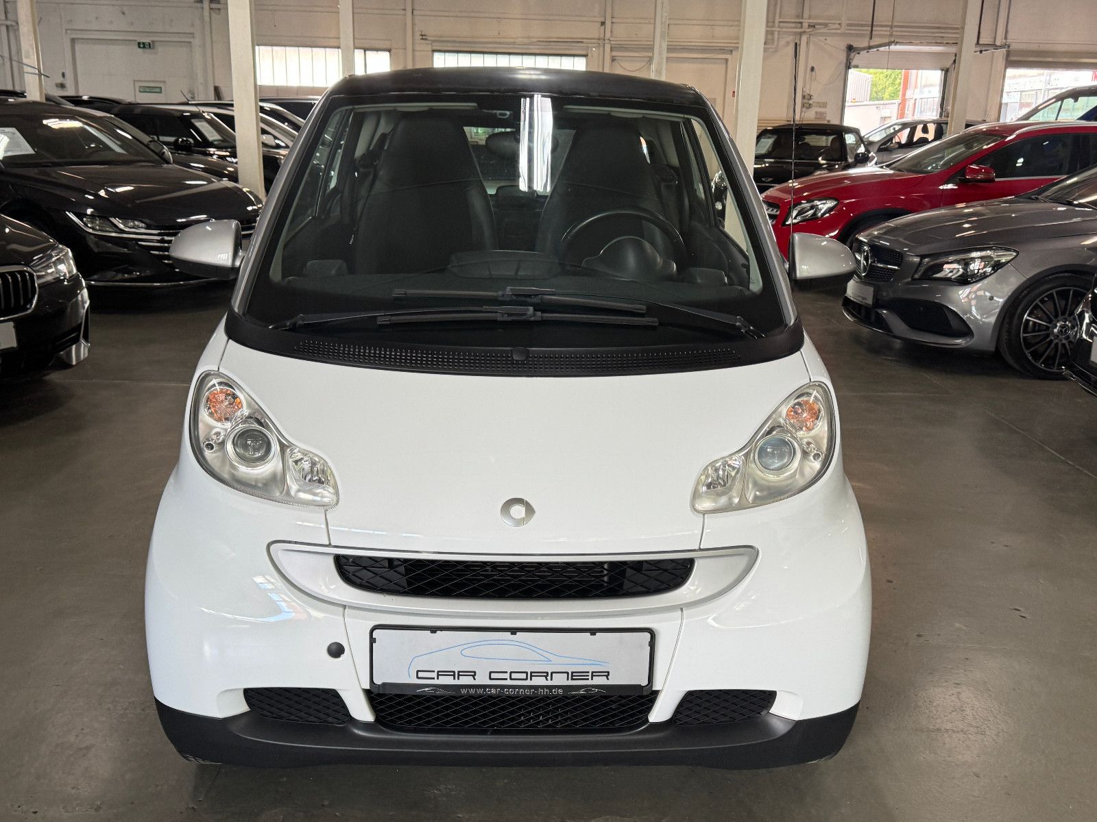 Fahrzeugabbildung Smart ForTwo 1.0 62kW PASSION AUTOMATIK LEDER KLIMA SH