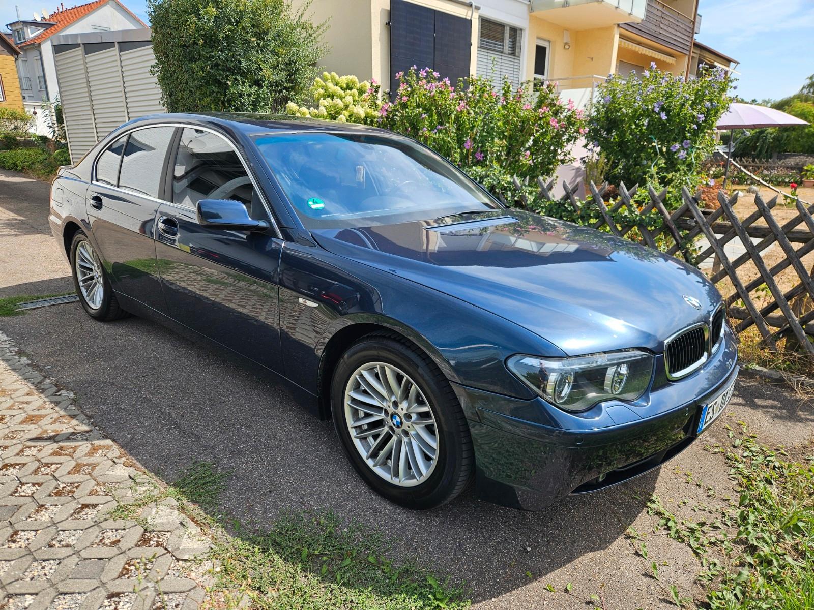 BMW 735i  