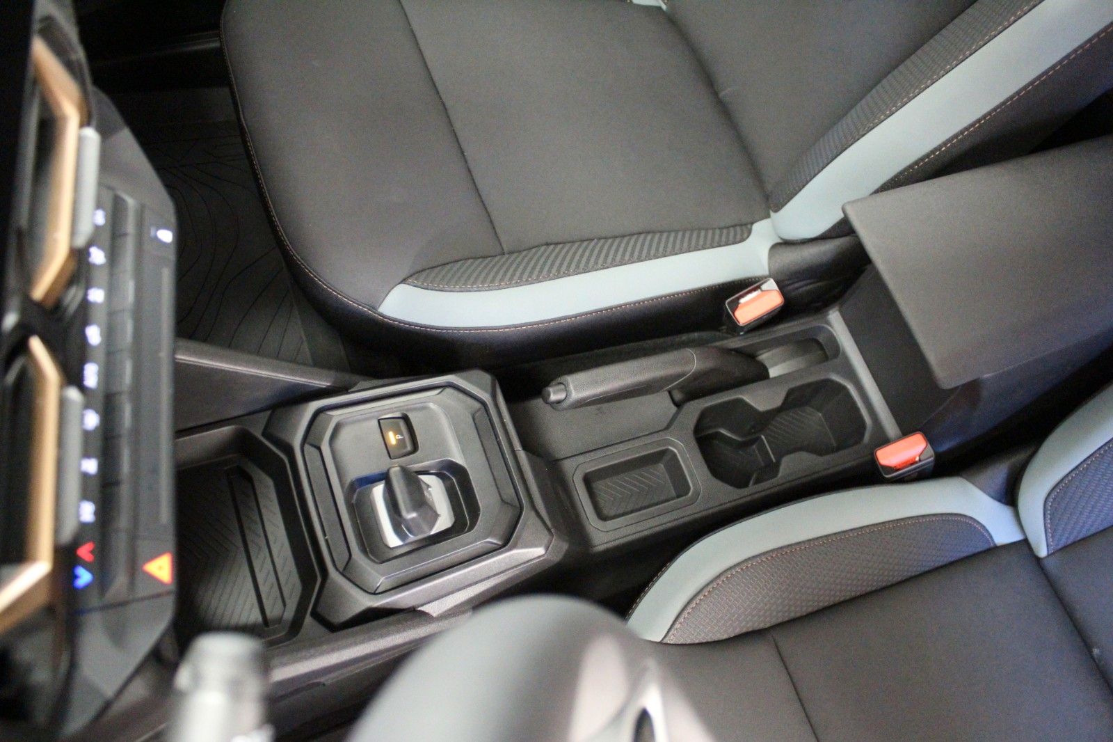 Fahrzeugabbildung Dacia Duster Eco G 120   LPG Extreme  *Automatik *