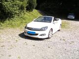 Opel Astra TwinTop Cabrio OPC-line - Opel Astra aus 2010: Opc
