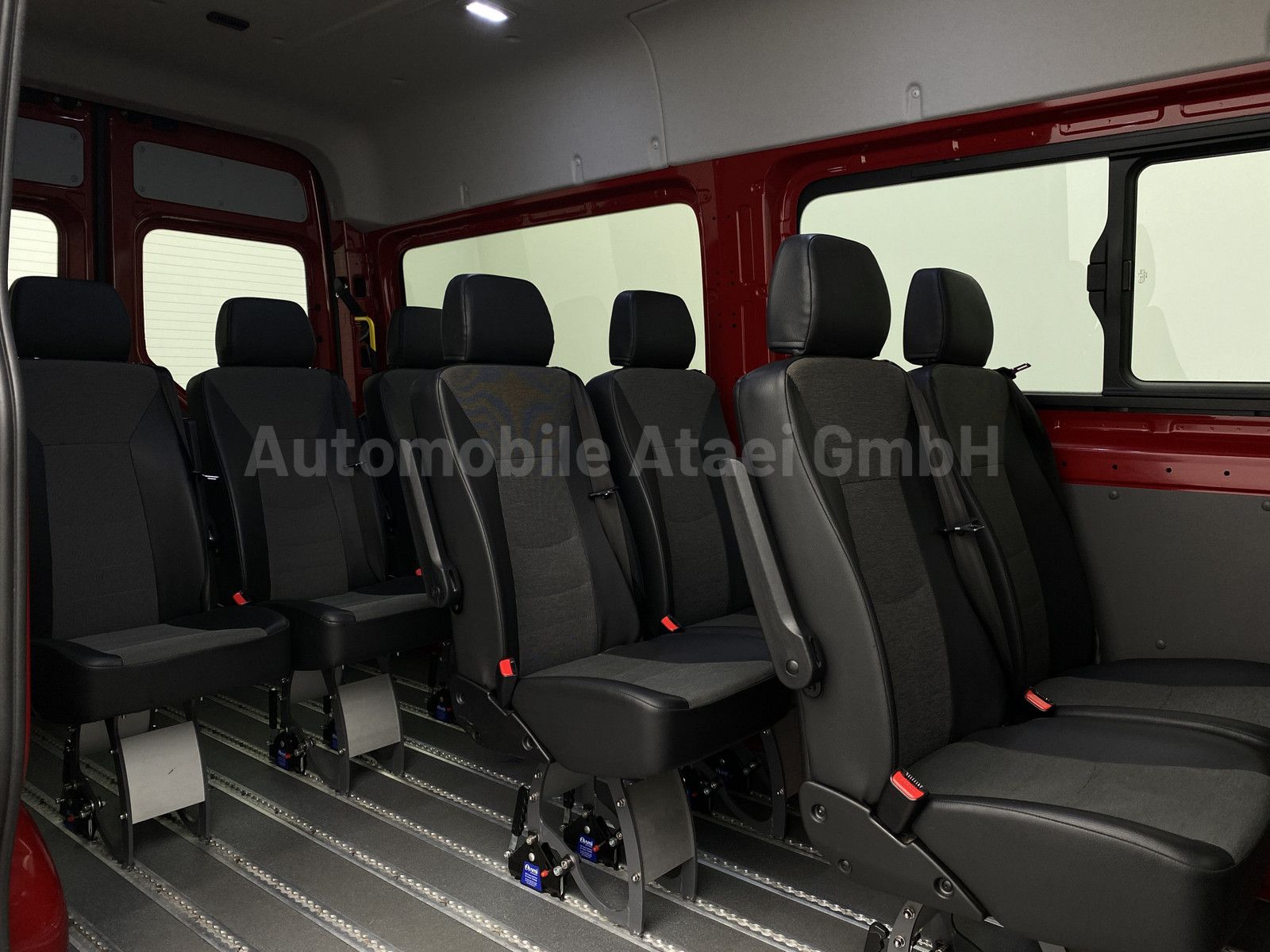Fahrzeugabbildung Volkswagen Crafter 35 TDI *9-SITZE* NAVI+STANDHZG. (9746)