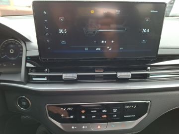 KGM Musso Grand Black 2.2 AT Navi°Leder° Sperrdiff°A