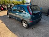 Opel CORSA/TÜV.NEU/V.BREMSS+BELÄG.NEU/WASSERP.NEU - Opel Corsa aus 2001: C