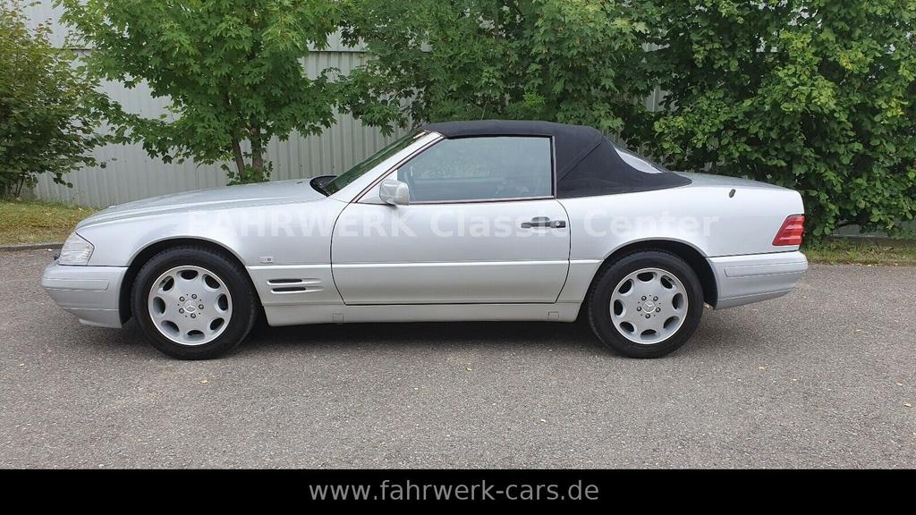 Mercedes-Benz SL 320