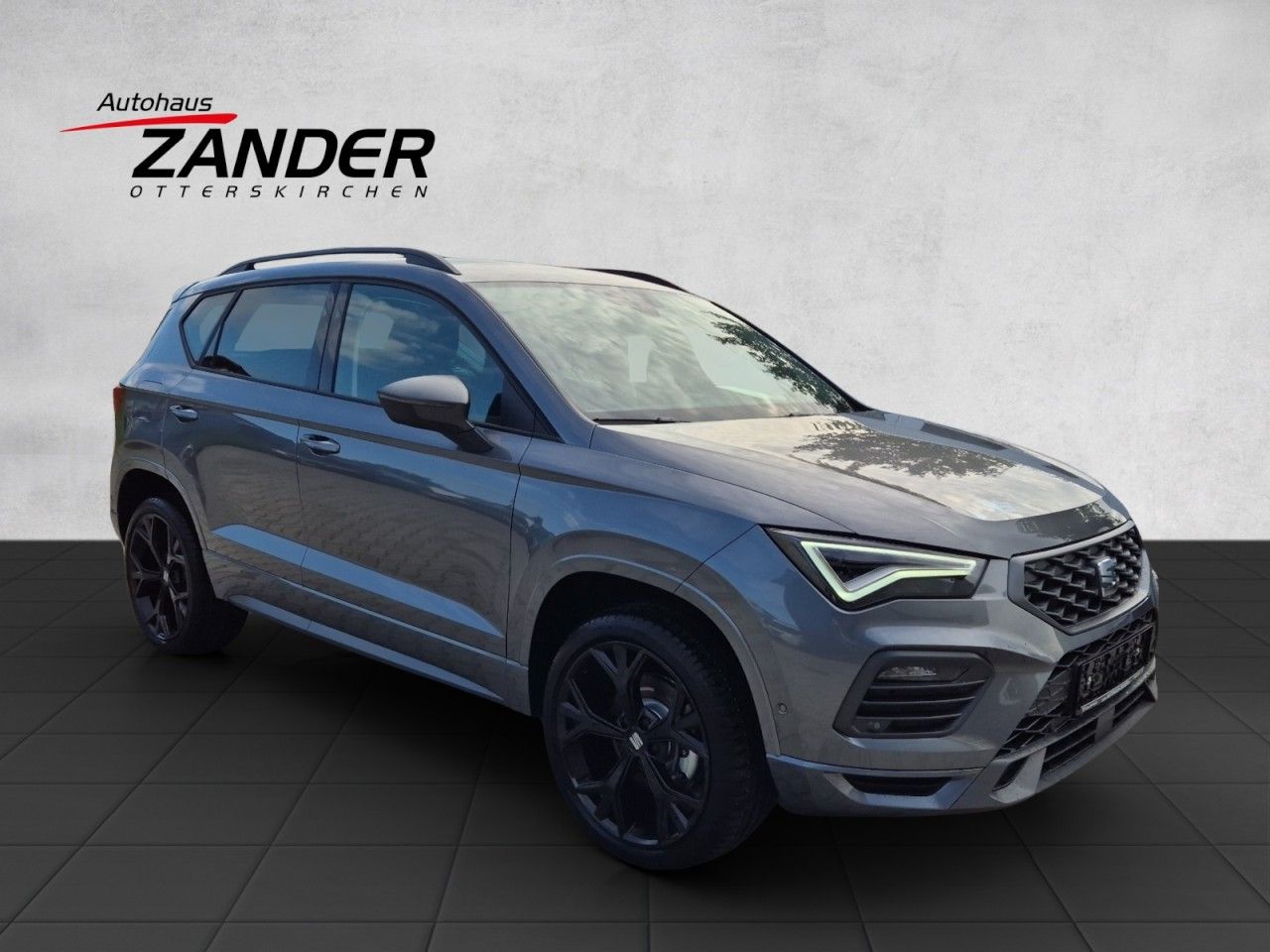 Fahrzeugabbildung SEAT Ateca FR AHK Black Pack 19 Zoll Alu Navi