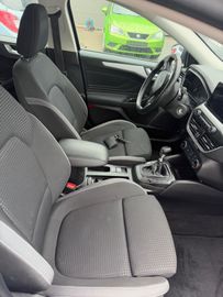 Ford Focus - 10