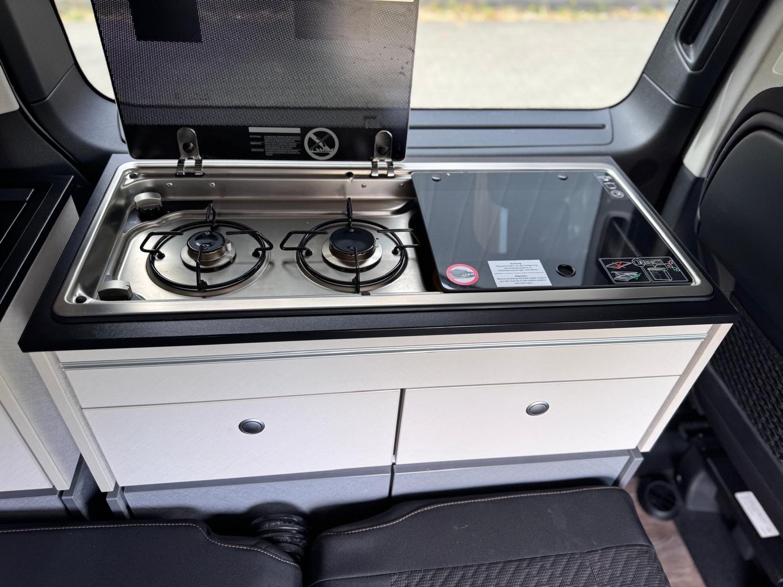 Toyota Crosscamp - Automatik - Standheizung - 1.Hand -