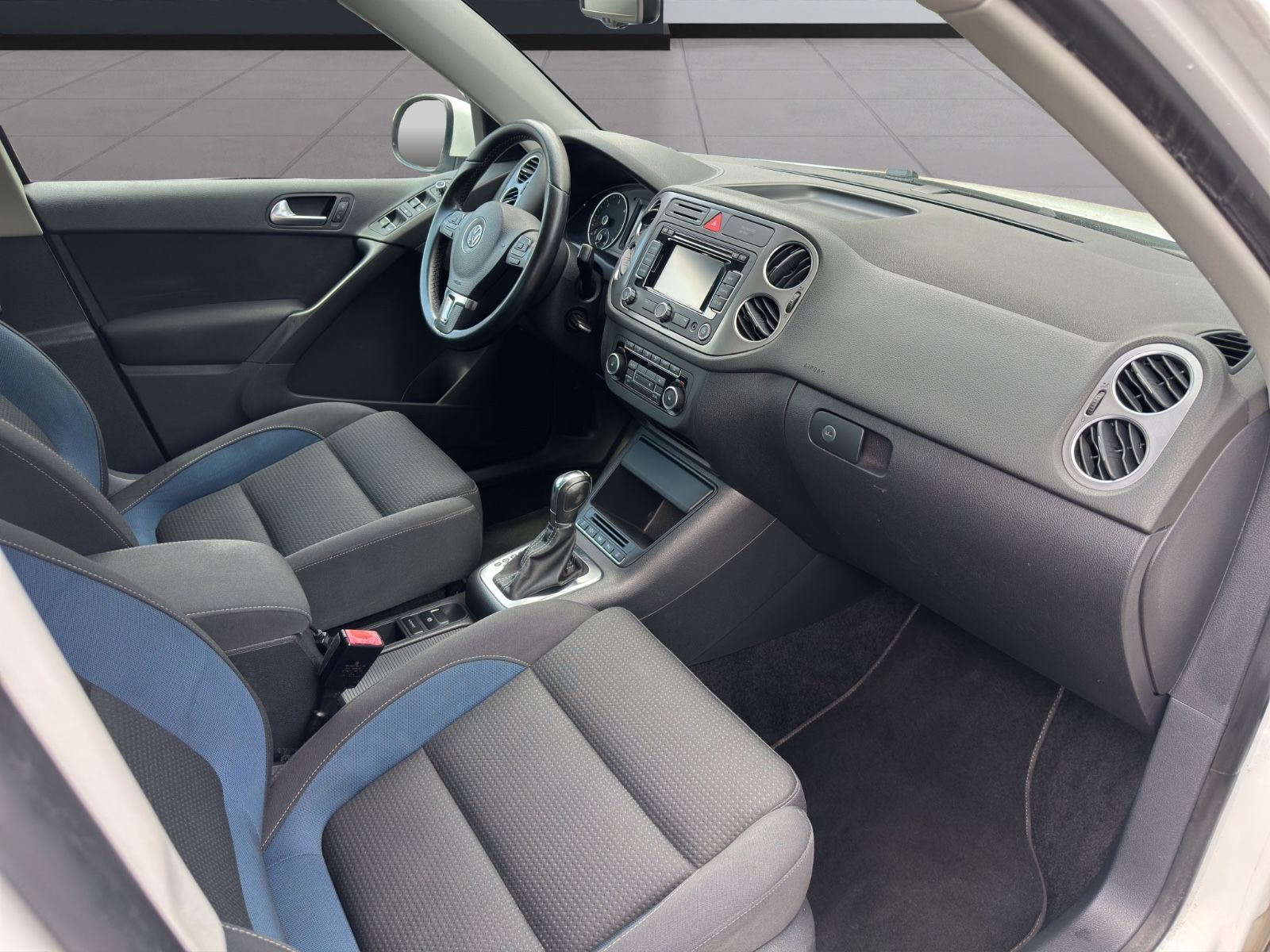 Fahrzeugabbildung Volkswagen Tiguan Team 4Motion*1.Hand*Automatik*2.0*TDI