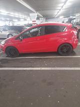 Ford Fiesta rot 2014 - Ford Fiesta: R2