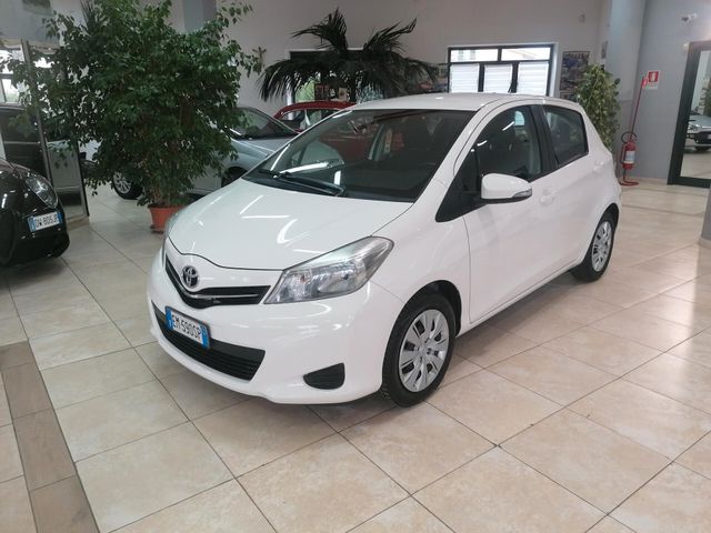 Toyota Yaris 1.0 5 P(NEOPATENTATI)