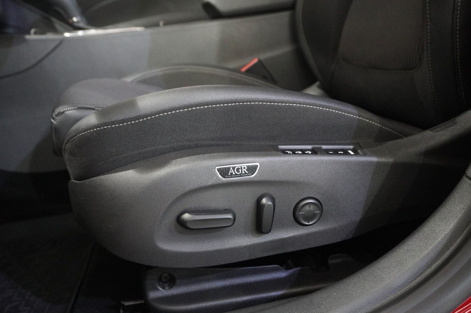 Fahrzeugabbildung Opel Insignia B ST 2.0D BUSINESS NAVI/LED/KAMERA/AHK