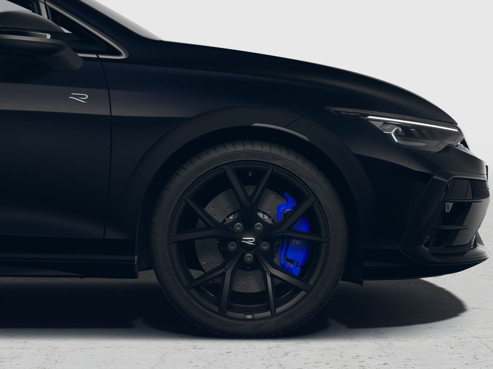 Fahrzeugabbildung Volkswagen Golf VIII R 2.0 TSI DSG 4MOTION *R-Performance,