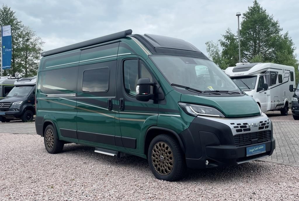 Fahrzeugabbildung Laika Kosmo Supremo Verde Mugello Verfüg./Sparen Sie 3