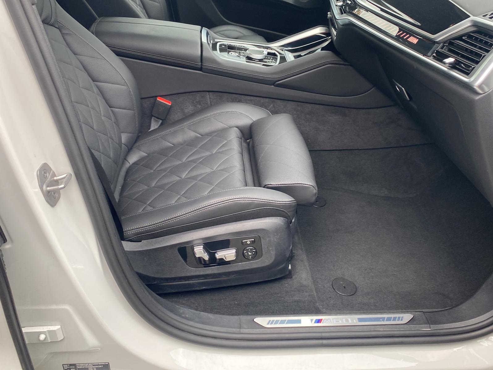 BMW X6 M60 i xDrive*UPE 148.000€*SoftClose*Pano*DAB
