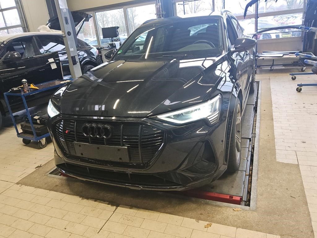 Image of Audi e-tron