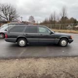 Mercedes-Benz E 320 T"AUTOMATIK"KLIMA"E-SCHIEBEDACH"AIRBAG" - Mercedes-Benz E 320: T