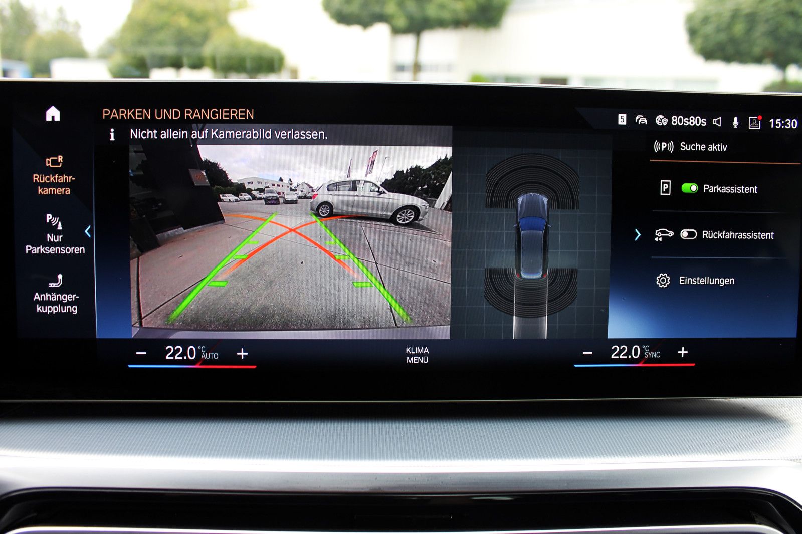 Fahrzeugabbildung BMW 318d Touring Steptr. LED ACC KAM AHK NAV CarPlay