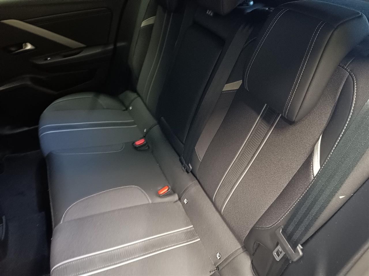 Fahrzeugabbildung Opel Astra L 1.2 Turbo GS AT+Navi+360°+Frontscheibe h