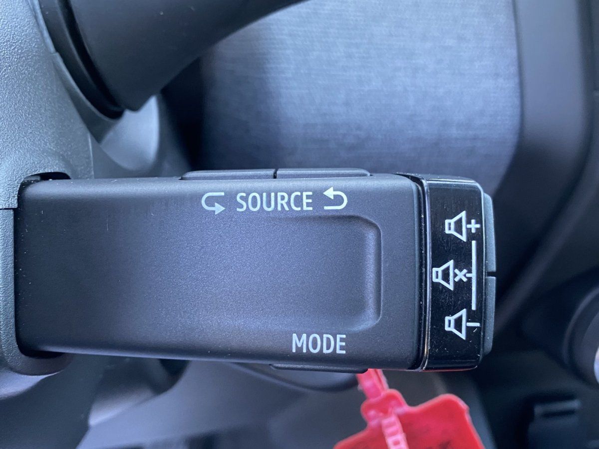Fahrzeugabbildung Renault Clio V   Evolution Navi LED Ganzjahresreifen