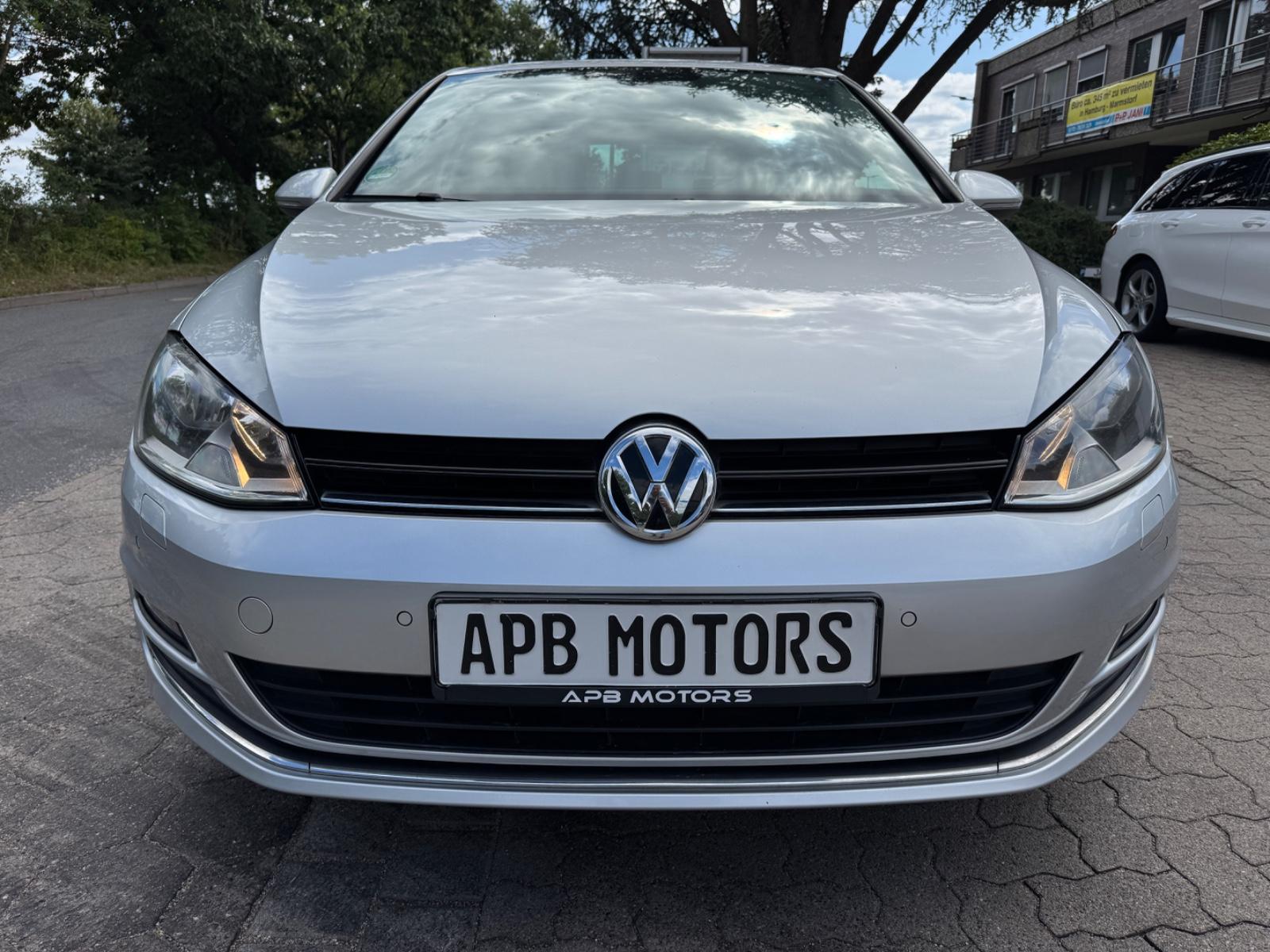 Volkswagen GOLF VII LOUNGE BMT NAVI SITZHZG. PDC TEMPOMAT