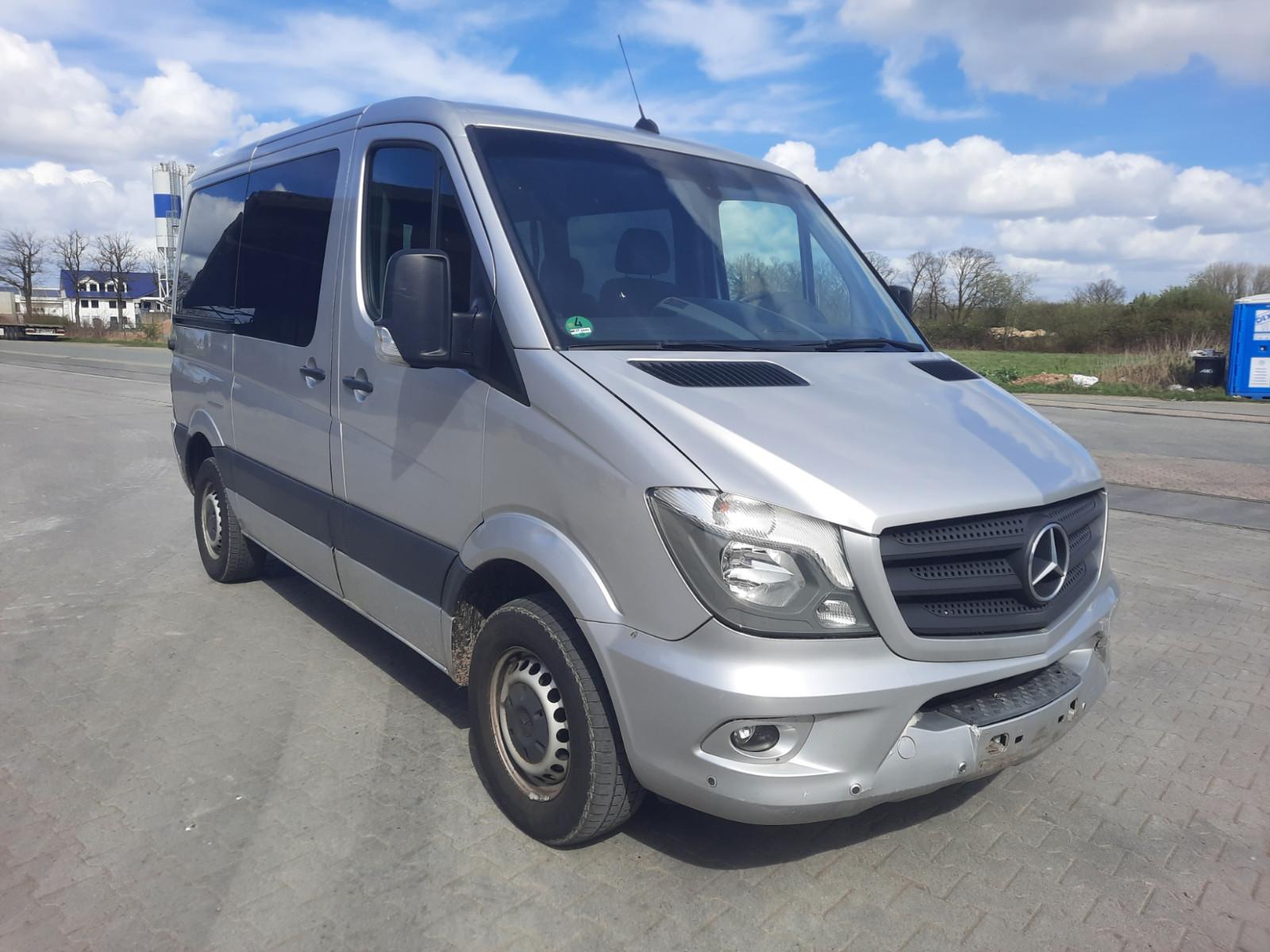 Mercedes-Benz Sprinter 314 CDI - 9-sitzer/Rollstuhlrampe